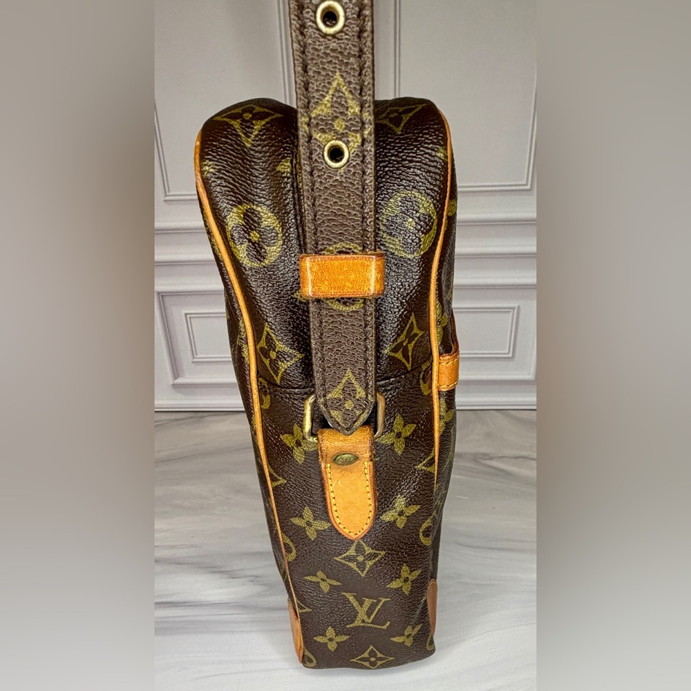 Louis Vuitton Monogram Danube MM Crossbody Bag | Vintage | Full Inclusion | COA - Picture 6 of 14